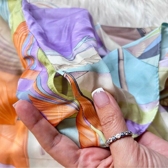 Doncaster Multicolor Abstract Sleeveless Top - Picture 2 of 9